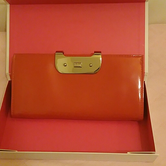 DVF Wallet Authentic LG Harper NIB - Picture 2 of 8